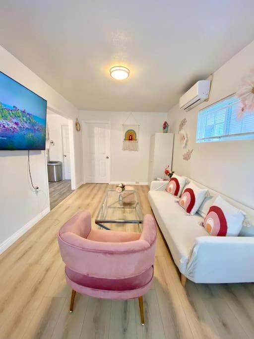 Pink Cozy House 2 Bedrooms 柔似密 外观 照片
